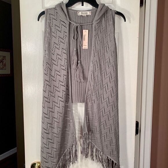 GRAY HOODED SLEEVELESS FRINGED SWEATER VEST L - Picture 1 of 6